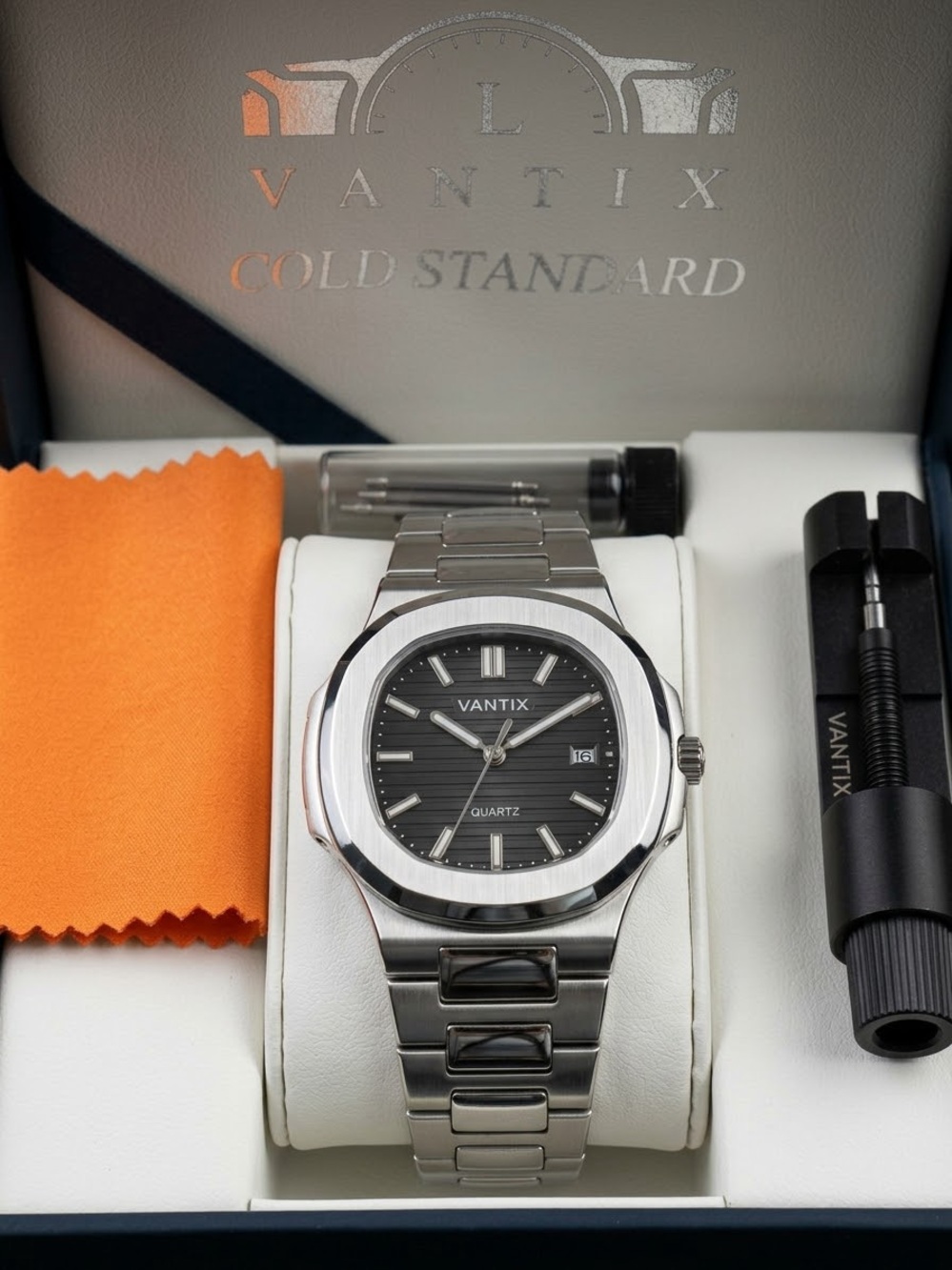 Men's Stainless Steel Watch – Black Dial, Silver Bracelet